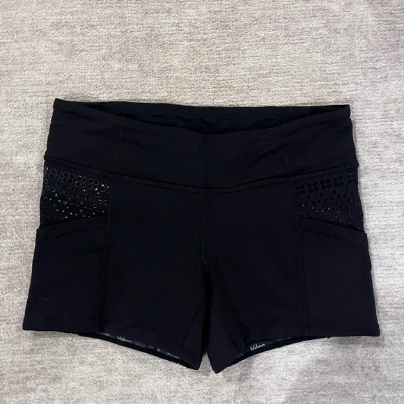 Lululemon Run: Shorty Short
Black size 6 - Picture 6 of 12